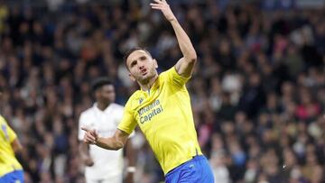 Lucas Pérez ha sido convocado por el Cádiz para jugar ante el Almería.