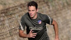 Arias entrenando con el Atl&eacute;tico