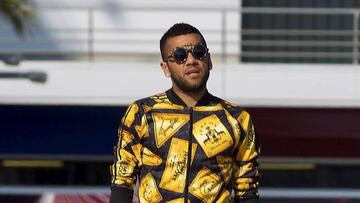 El Barça desliza que no le importa el adiós de Alves