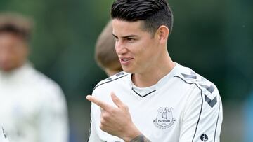Según el diario Liverpool Echo, el Everton no puede permitirse dejar salir a James Rodríguez esta temporada, el club perdería en calidad para los objetivos