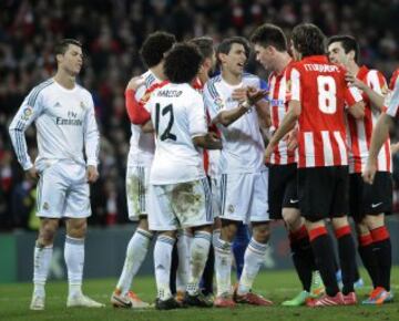 Cristiano Ronaldo vió la tarjeta roja en el Athletic de Bilbao-Real Madrid por un manotazo a Carlos Gurpegi. (02/02/14)  