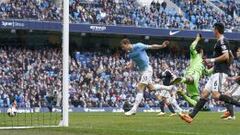 Silva dirige la goleada del City