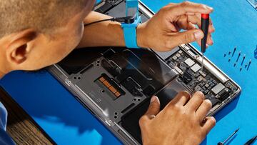 Ya es legal que repares tu MacBook en casa con Apple 'Self Repair’, pero sólo estos modelos