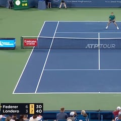 Todavía se preguntan cómo lo hace... la 'animalada' de Federer