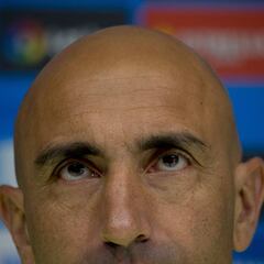 Abelardo: “En mi vida disfruté jugando con Cruyff"