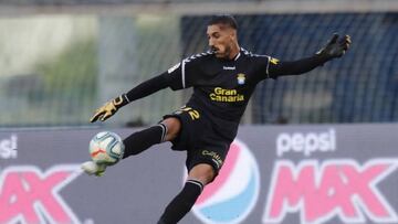 Álvaro Valles renueva con Las Palmas