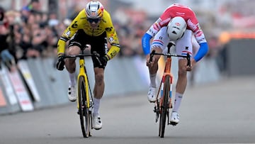 Sin Van der Poel, la locura: Del Grosso supera a Van Aert al esprint