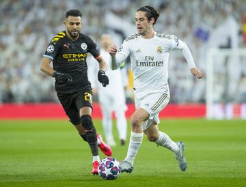 Mahrez e Isco.