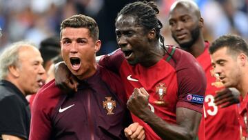 &Eacute;der, el autor del gol de la Eurocopa de 2016, celebra el triunfo de Portugal con Cristiano. 