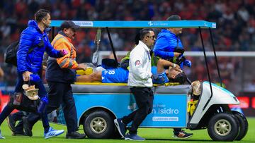 during the 17th round match between Toluca and Cruz Azul as part of the Liga BBVA MX, Torneo Clausura 2025 at Nemesio Diez Stadium, on April 19, 2025 in Toluca, Estadio de Mexico, Mexico.