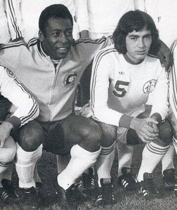 Pelé y Formoso, en una imagen juntos en el Cosmos de Nueva York.