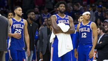 Ben Simmons, Joel Embiid y Tobias Harris, en un partido de los Sixers.