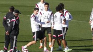 Ancelotti da descanso en Copa ante el Cornell¨¤ a siete titulares