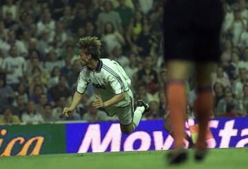 Guti marcó en el partido que decidió la Liga de la temporada 2000/01 contra el Alavés.