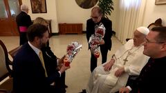 The viral gift from Pope Francis to JD Vance’s children before his passing