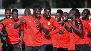 Senegal's players attend a training session on the eve of the Russia 2018 World Cup Group H football match between Colombia and Senegal on June 27, 2018 in Samara. / AFP PHOTO / Emmanuel DUNAND