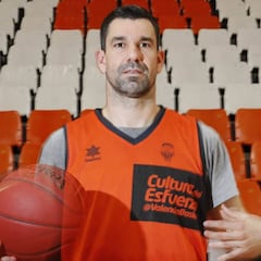 Rafa Martínez: el capitán de los títulos taronja