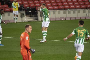 Loren celebrando el gol 3-2