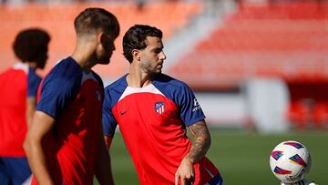 Mario Hermoso, durante un entrenamiento del Atlético.