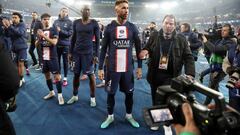 PARIS, FRANCE - FEBRUARY 14: Sergio Ramos of Paris Saint-Germain reacts after losing the UEFA Champions League round of 16 leg one match between Paris Saint-Germain and FC Bayern München at Parc des Princes on February 14, 2023 in Paris, France. (Photo by Xavier Laine/Getty Images)