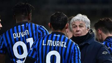 Luis Muriel y Duván Zapata en un partido de Atalanta