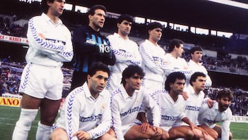 En la temporada 89/90 Hummel sigue siendo la marca deportiva, pero Reny Picot se convierte en el nuevo patrocinador. 