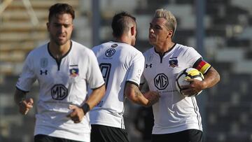 Colo Colo visita a Bolívar en La Paz.