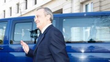 Platini y Florentino comen y escenifican su buen 'feeling'