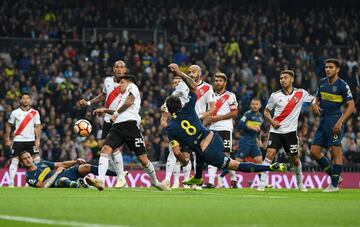 River Plate-Boca Juniors: the return leg at the Bernabéu - in pictures