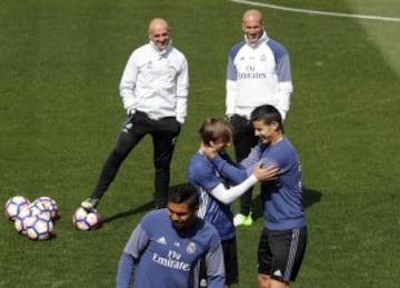 Último entrenamiento del Madrid antes de recibir al Sevilla