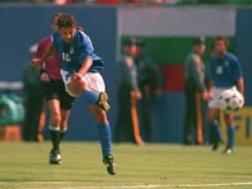 Italians will forever remember the 1994 World Cup for Roberto Baggio's stunning penalty miss in the final over Brazil. Yet it was an 88th minute winner from the 'Divine Ponytail' that helped the Azzurri overcome a stubborn Spanish side in a lively quarter