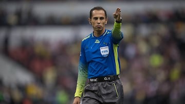 El árbitro Luis Enrique Santander abandonó el Estadio Luis Pirata de la Fuente por lo que no se disputó el duelo de este viernes.