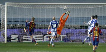 0-1. Frenkie De Jong marc¨® el primer gol.