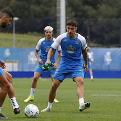 El Depor mueve a sus canteranos en el mercado