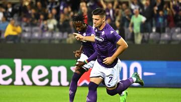 Florence (Italy), 13/10/2022.- Fiorentina's Luka Jovic celebrates after scoring the 1-0 lead during the UEFA Europa Conference League group A soccer match between ACF Fiorentina and Hearts of Midlothian in Florence, Italy, 13 October 2022. (Italia, Florencia) EFE/EPA/CLAUDIO GIOVANNINI
