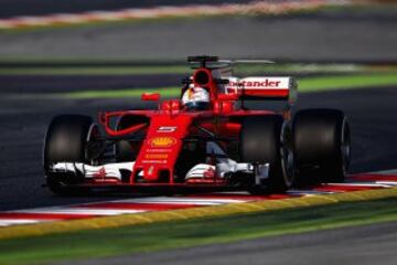 El piloto alemán Sebastian Vettel con el Scuderia Ferrari SF70H.