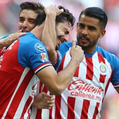 Santos va por la consolidación, Chivas por la credibilidad