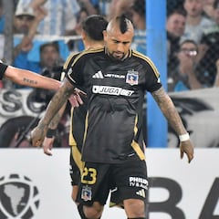 Almirón vuelve a tomar el mando de Colo Colo: enfrentó a estos dos equipos en la última práctica