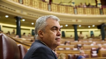 El secretario de Organización del PSOE, Santos Cerdán, durante una sesión plenaria en el Congreso de los Diputados, a 12 de junio de 2025, en Madrid (España). El secretario de Organización del PSOE aparece en unas grabaciones que se encuentran en poder de la Unidad Central Operativa de la Guardia Civil (UCO) y en las que se habla de amaños en las adjudicaciones de obras y del cobro de comisiones, implicando al político en el ‘caso Koldo’.
12 JUNIO 2025;CONGRESO;POLÍTICA;KOLDO;PLENO
Jesús Hellín / Europa Press
12/06/2025