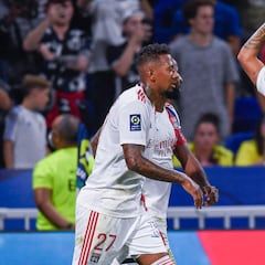 Mucho Lyon para el Estrasburgo