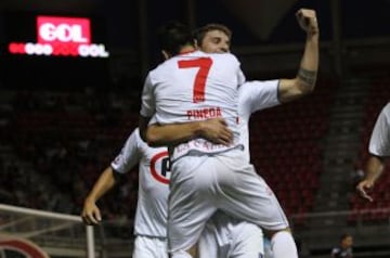 Unión La Calera marcha cuarto en la tabla, tras derrotar por goleada a Colo Colo en el Estadio Monumental. Los caleranos tienen 20 puntos, dos menos que el tercero y cuatro menos que el líder, una distancia que podrían disminuir en las cinco fechas que restan de Clausura para quedarse con el campeonato.