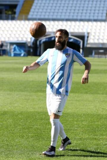 CIFU, lateral derecho procedente del Elche jugará cedido hasta el 30 de junio y posteriormente quedará vinculado al Málaga hasta el 30 de junio de 2019. 