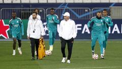 Carlo Ancelotti, en el entrenamiento del pasado lunes en Kiev.