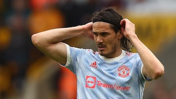 United star Cavani struggling to shake off tendon injury