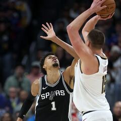 This is the record of blocks by a player in a single NBA game: Will Wemby beat it?