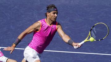 Nadal vence a Khachanov y al dolor y se medirá a Federer