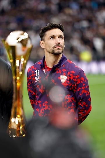 Jesús Navas ha compartido protagonismo con la ofrenda a la afición por parte del Real Madrid de la Copa Intercontinental. 