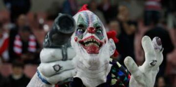 El espíritu de Halloween se dejó ver entre los seguidores.