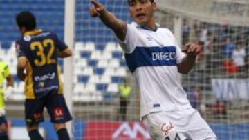 Llanos estuvo intratable y anot&oacute; cuatro de los seis goles de la UC. 