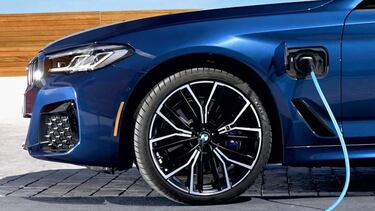 Autos híbridos enchufables o plug-in: Ventajas y desventajas
